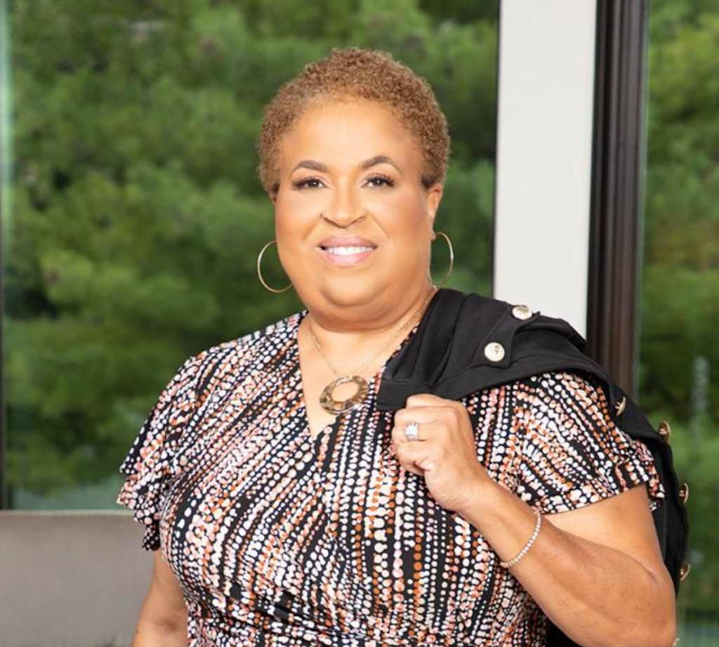 Sharonne McGee, Broker Associate with Elite Lifestyles KC